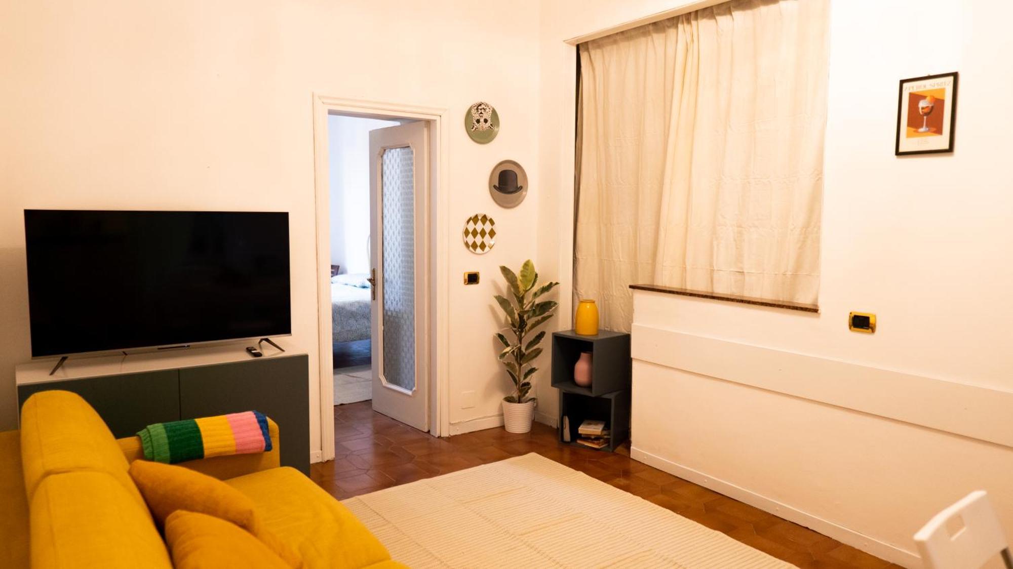 Casa Raffaella, Comodo E Tipico Bilocale Nel Centro Di Milano Luaran gambar